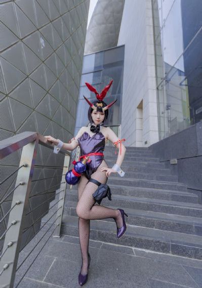 善良美丽女邻居4
