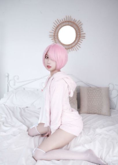 黄色仓库