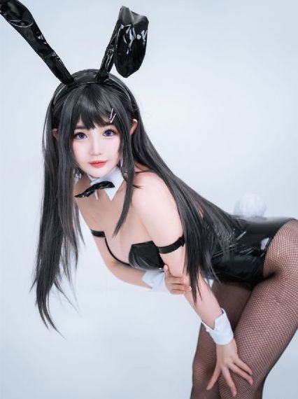 年轻的女教师2