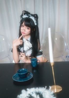 麻烦中的女人