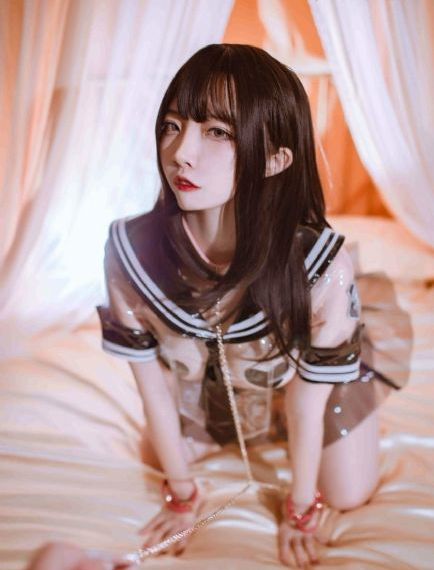 变成黑皮辣妹后和朋友做了