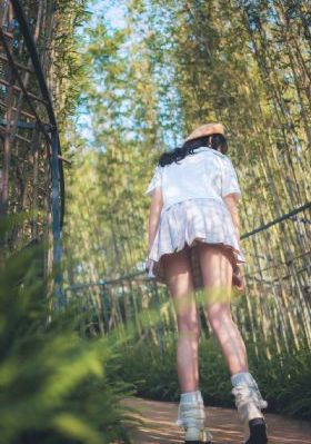 静脉曲张是什么原因引起的